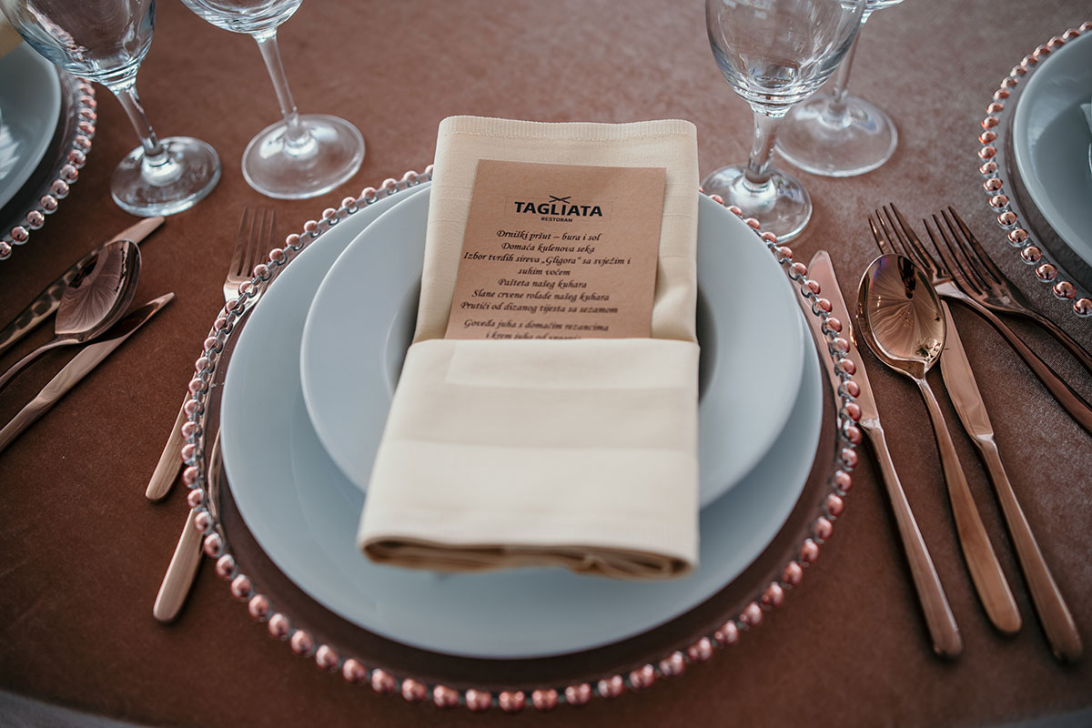 Najam šatora za vjenčanja- restoran Tagliata