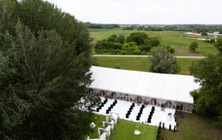 Bijeli paviljon za vjenčanja